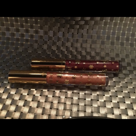 SOLD..SOLD...SOLD...SOLD...❤️Estée Lauder lipgloss - Picture 3 of 3